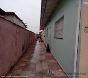 Casa para Venda, em Mogi das Cruzes, bairro Vila Cintra, 2 dormitórios, 1 banheiro, 2 vagas